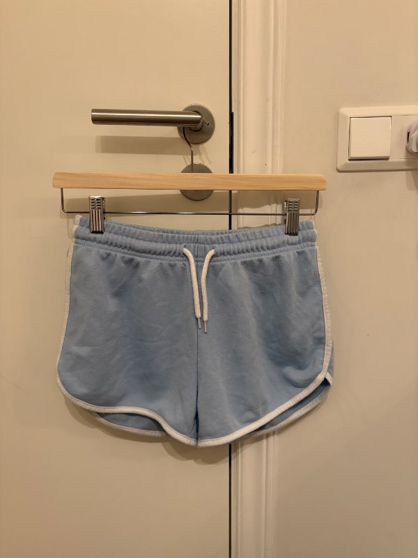 Ljósbláar stuttbuxur