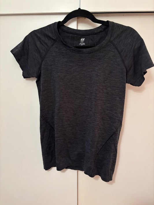 Íþróttabolur
