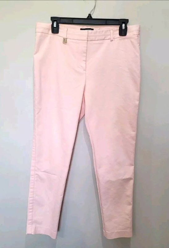 KL pink pants