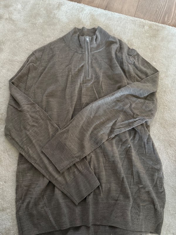 H&M peysa brún karla