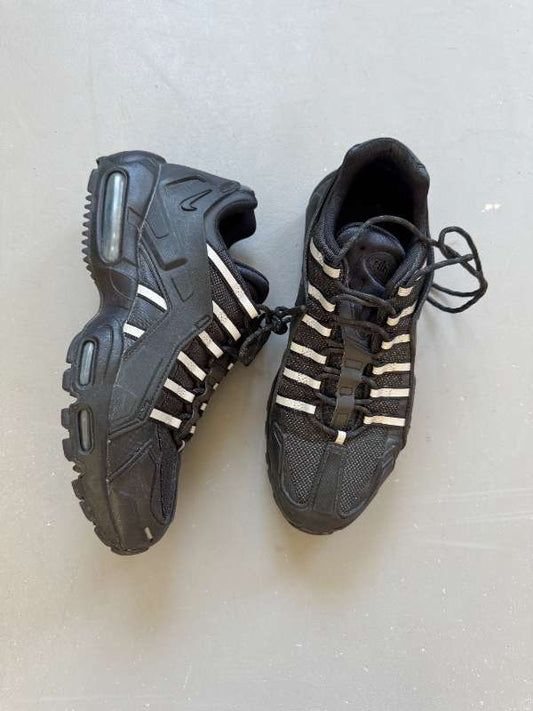 Nike Air Max 95 NDSTRKT skór