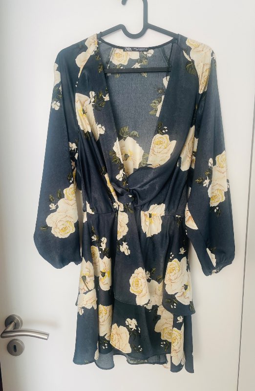 Zara kjóll medium