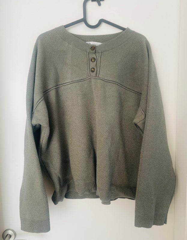 Zara peysa Large