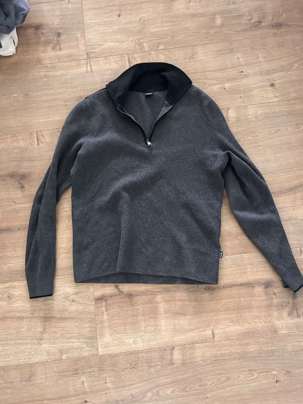 Boss half zip