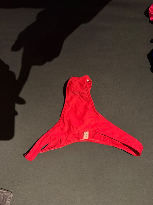 Bikini buxur rauðar