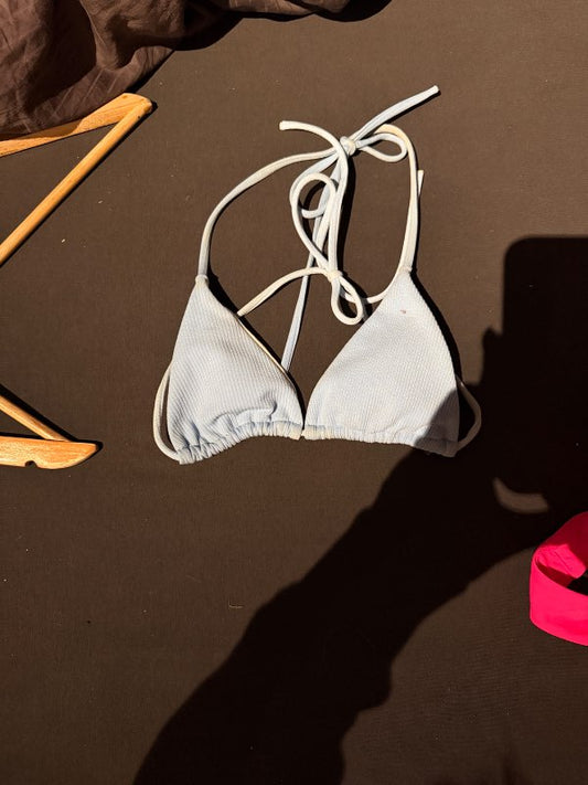 Bikini toppur blar