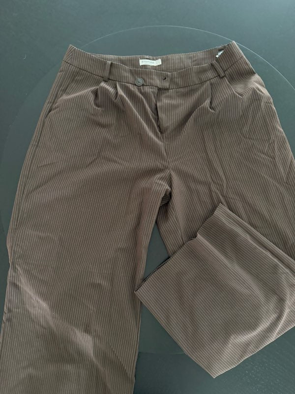 Stradivarius buxur 42