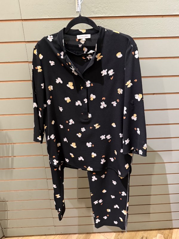 Second female blómasett