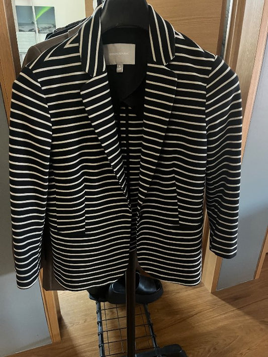 BANANA REPUBLIC JAKKI STRIPES