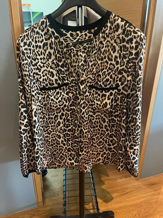 Zara Tiger Blússa