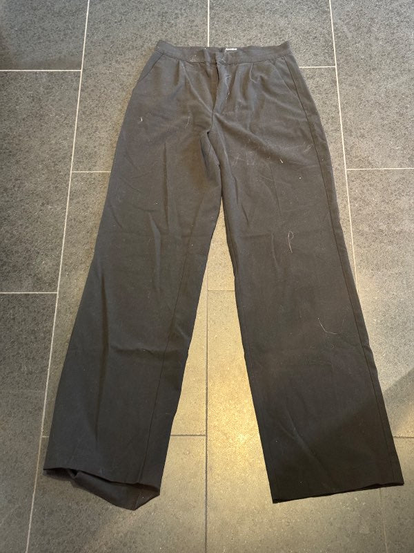 Svartar suitpants