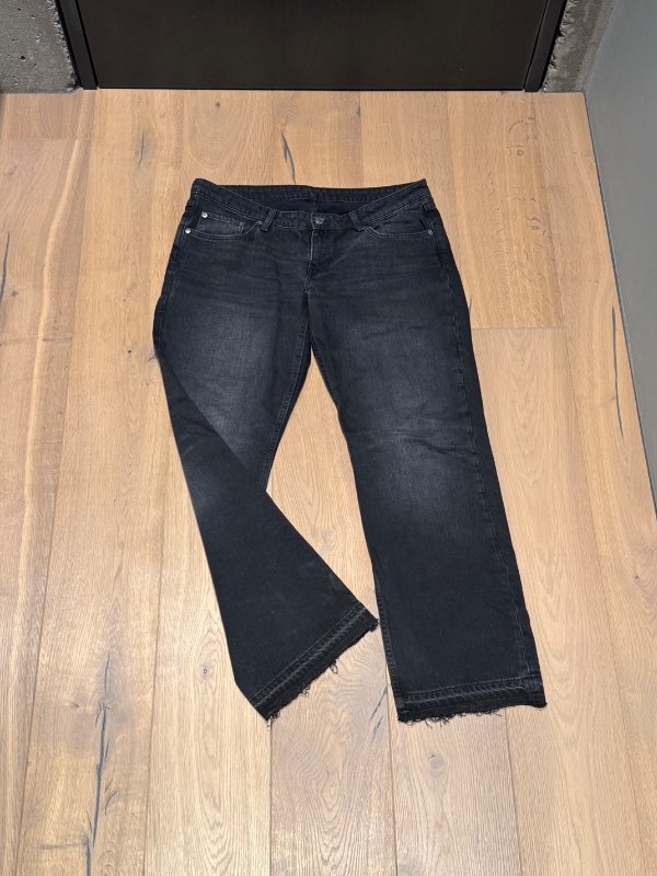 Weekday Arrow Low Straight Jeans