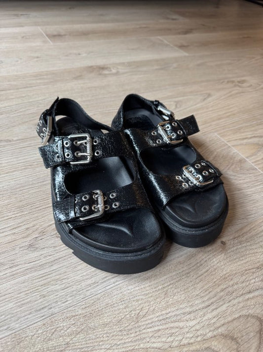 Zara Sandalar