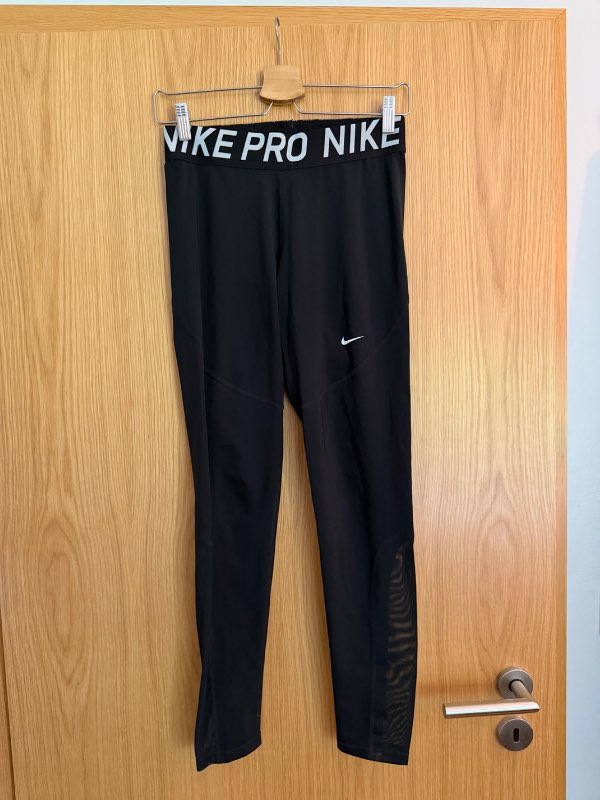 Nike æfingabuxur svartar