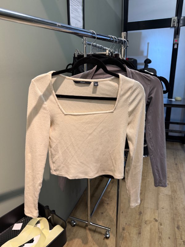 Vero moda ribbed peysa