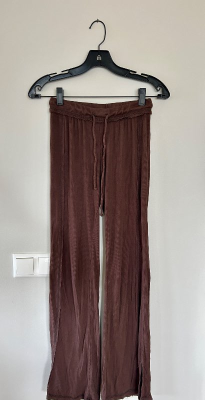 Urban Outfitters brúnar buxur