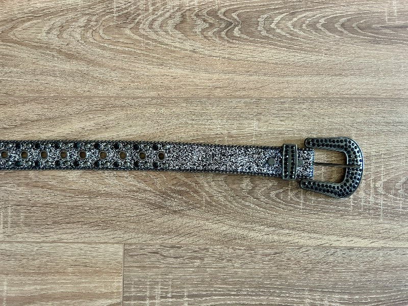 Metallic chunky belti