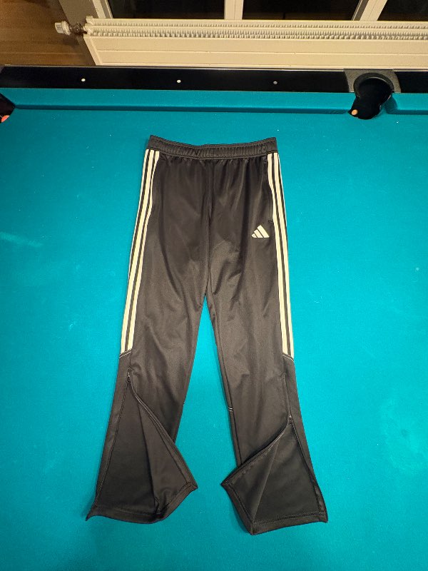 Adidas buxur svartar