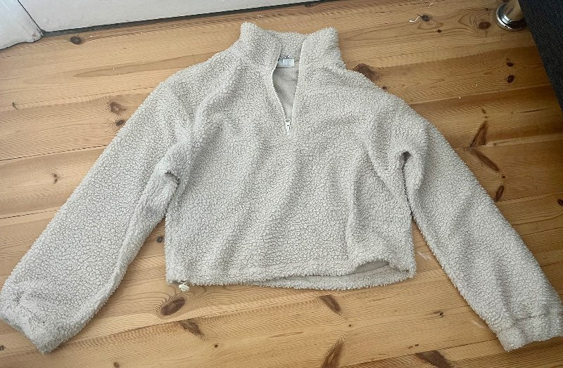 H&M - Peysa með renndu hálsmáli