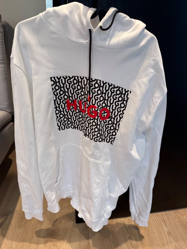 Hugo boss hettupeysa