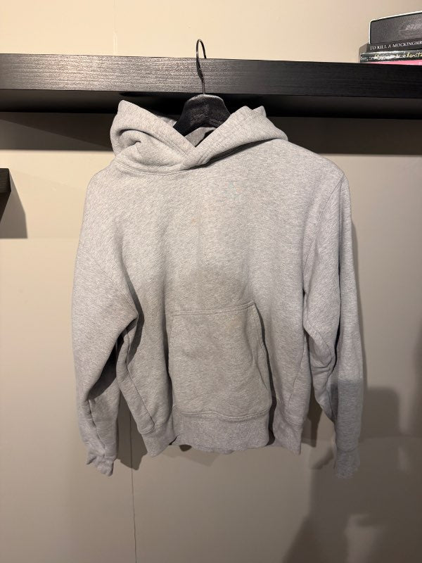 Aritzia hettupeysa