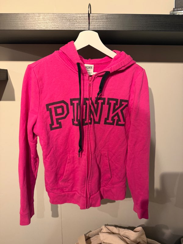 Pink peysa