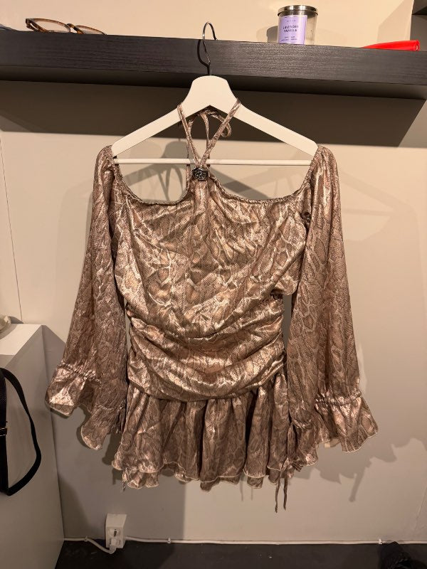 Missguided kjóll