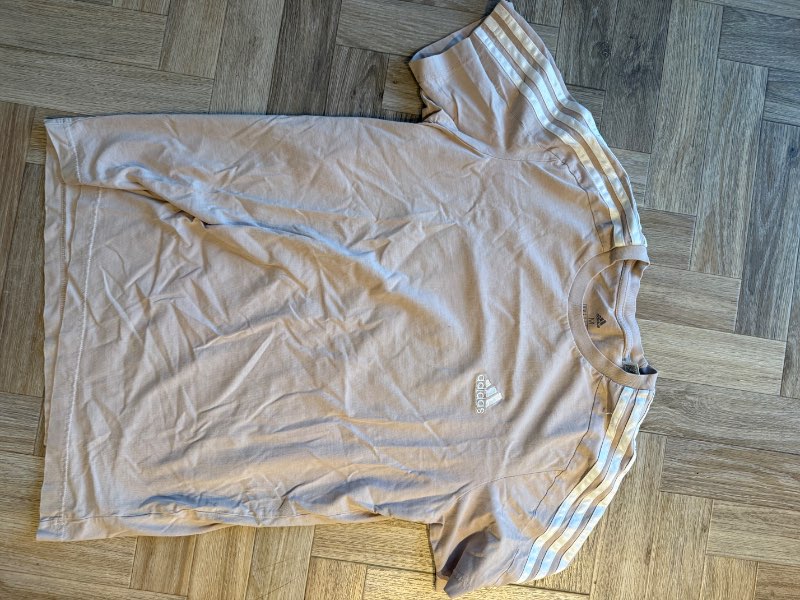Adidas bolur