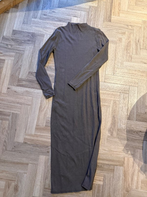 Zara brúnn síður kjóll