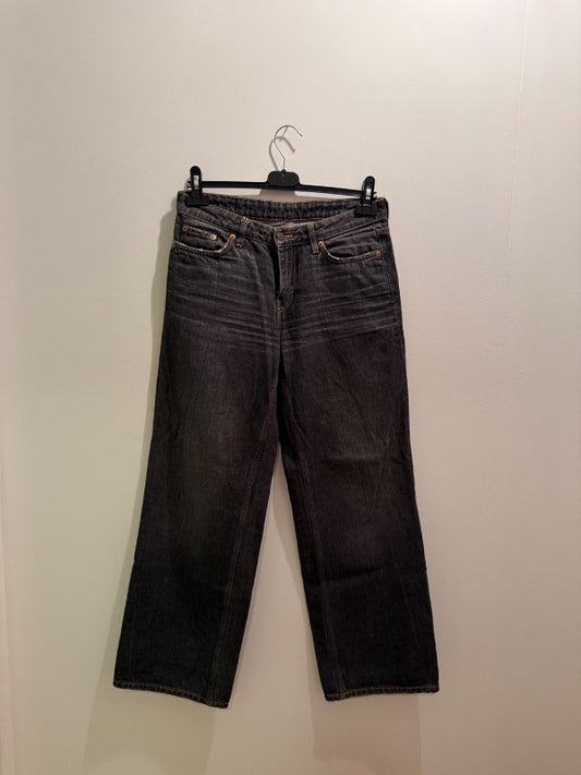 Ample Low Loose Jeans
