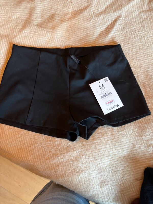 Stradivarius stuttbuxur