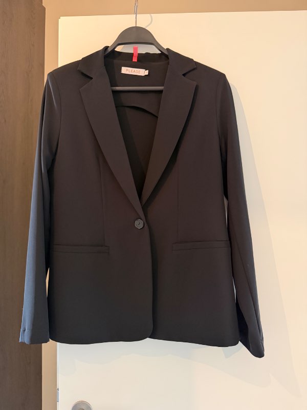 Please blazer svartur