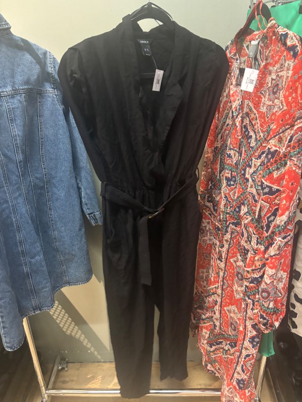 Lindex samfestingur sv H