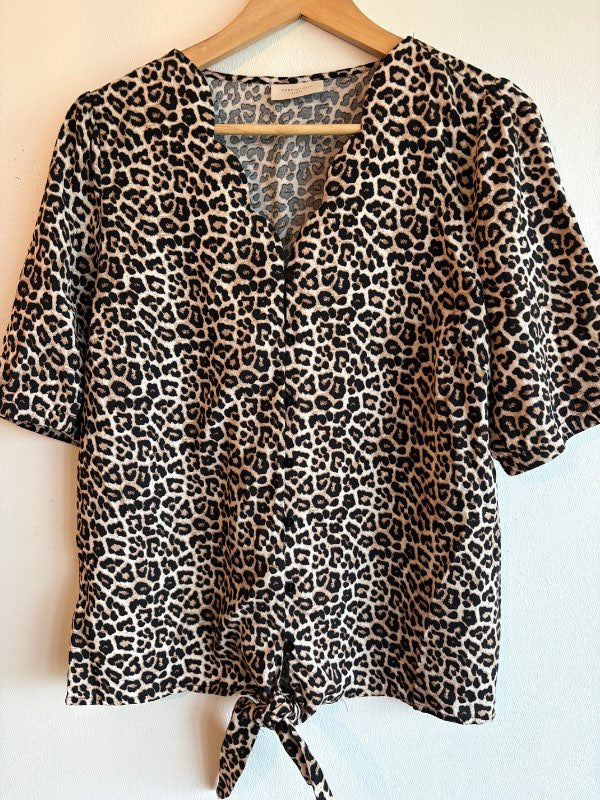 Free/quent leopard print bolur
