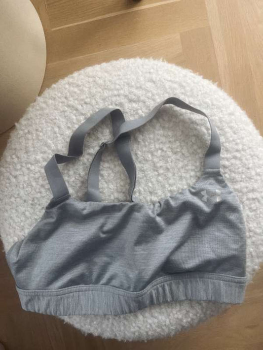 Grár under armour ræktartoppur