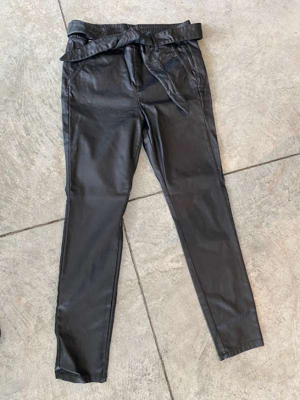 Cream - pleather buxur- svartar
