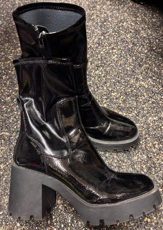 Svört ZARA boots glans