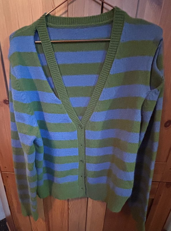 Ribbed peysa