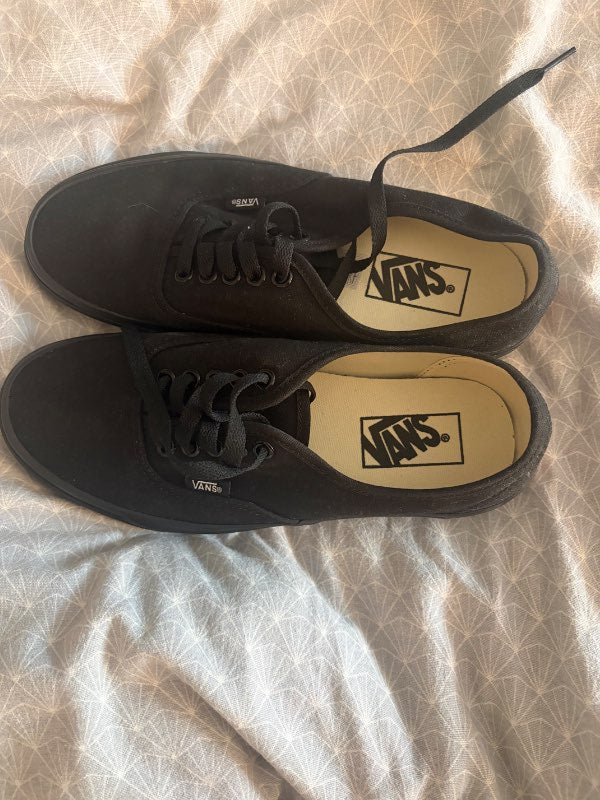Vans svartir