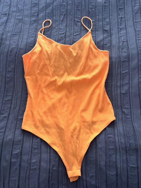 Orange samfella