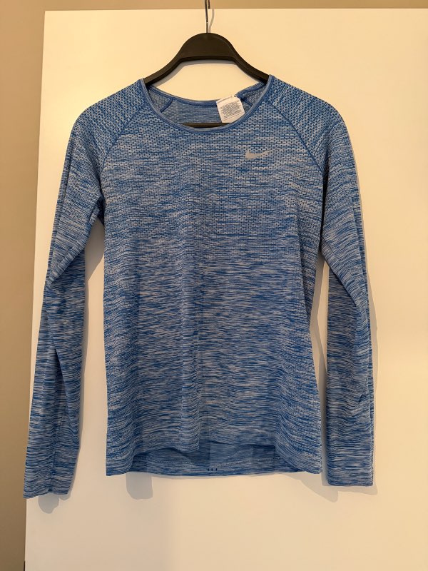 Nike bolur blár