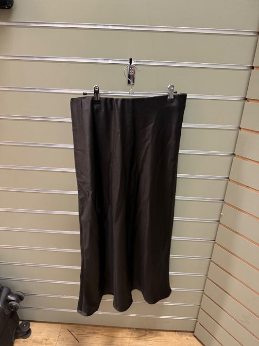 Zara silki pils svart L