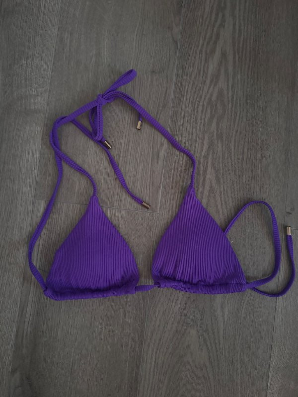 Fjólublár bikini toppur