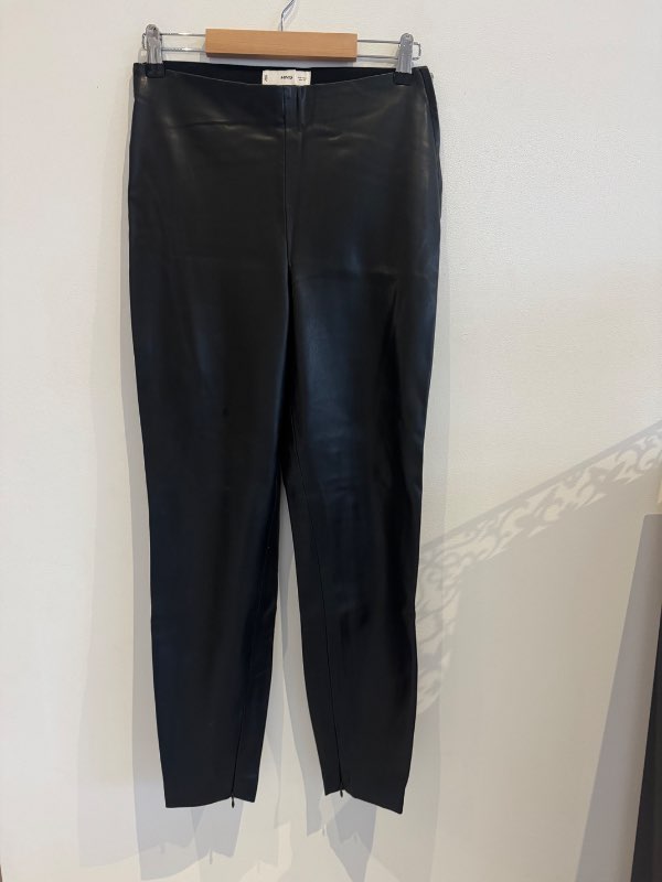 Pleðurbuxur Mango