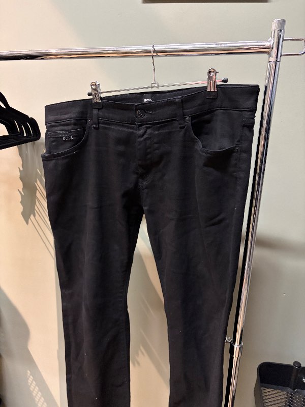 Boss gallabuxur svartar