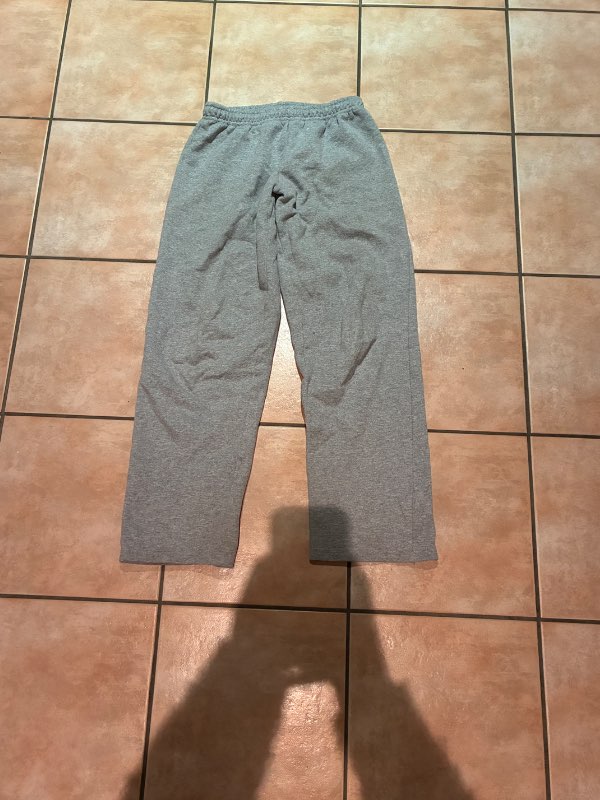 Gráar joggingbuxur