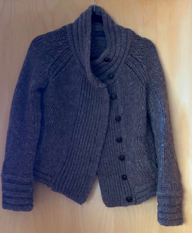Zara Jumper Brown (Leather Buttons)