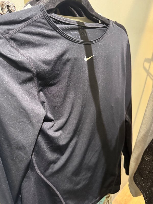 Svartur Nike bolur