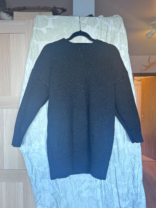 Svört  cozy peysa