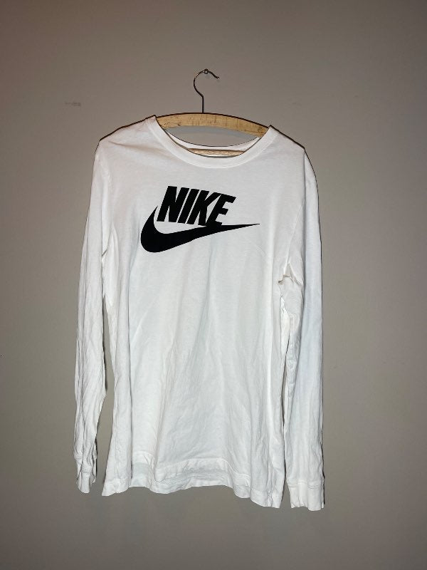 Nike peysa